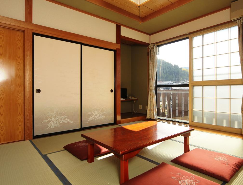 Villa Katashio Nozawaonsen Exteriör bild
