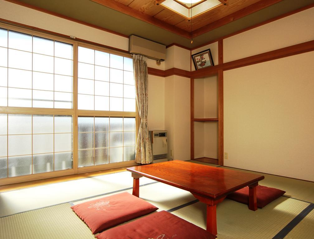 Villa Katashio Nozawaonsen Exteriör bild