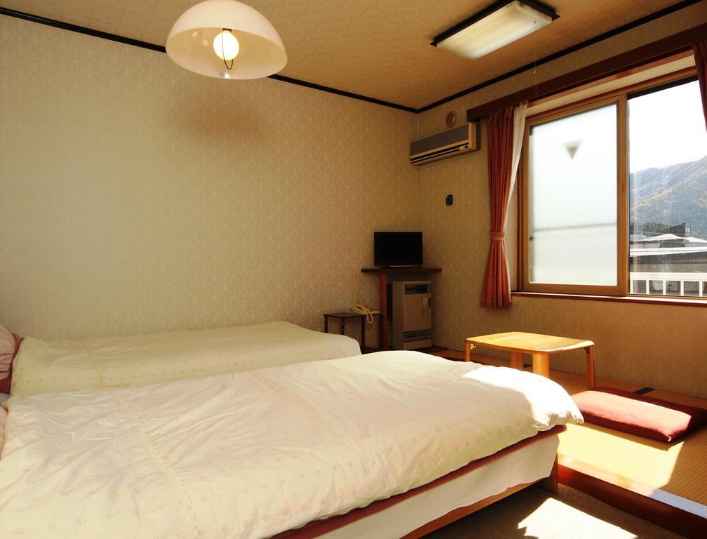 Villa Katashio Nozawaonsen Exteriör bild