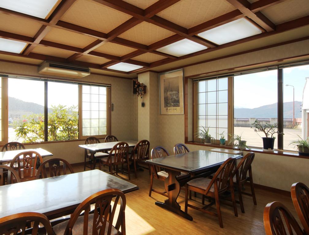 Villa Katashio Nozawaonsen Exteriör bild