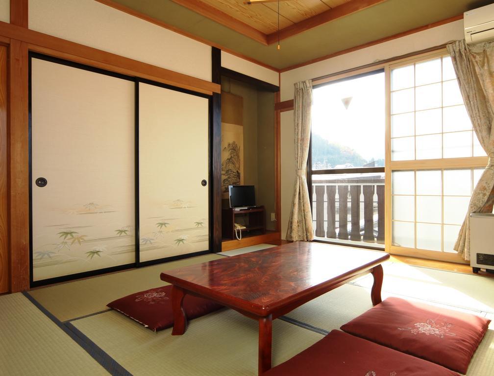 Villa Katashio Nozawaonsen Exteriör bild